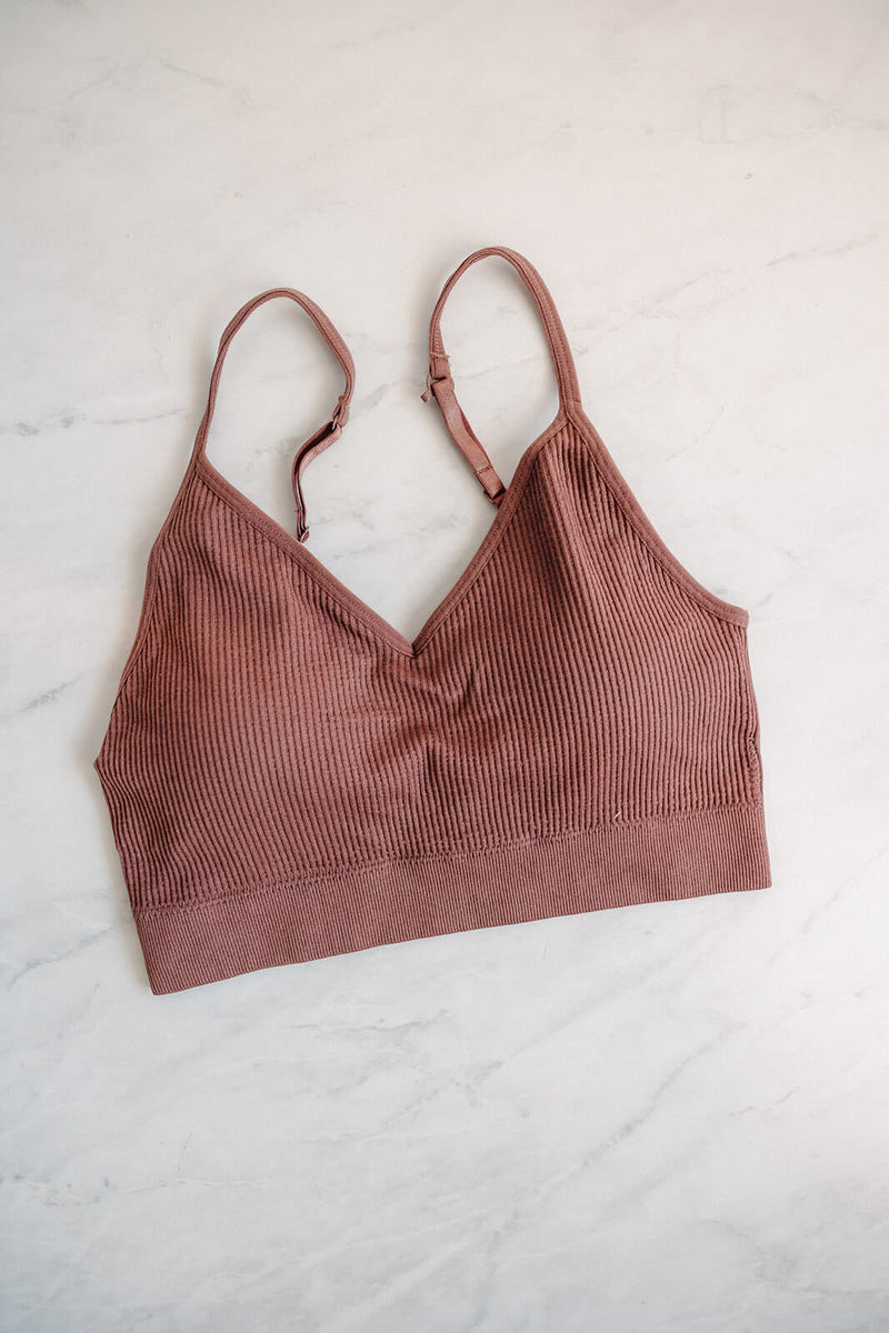 arlo-ribbed-seamless-bralette-v-neck-racer-back-straps