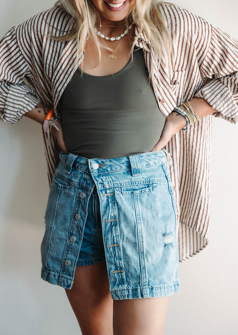 arlo-emory-striped-brown-button-down-collared-shirt-pocket