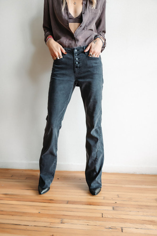 arlo-jaxtyn-bootcut-fit-mid-rise-jeans-caviar