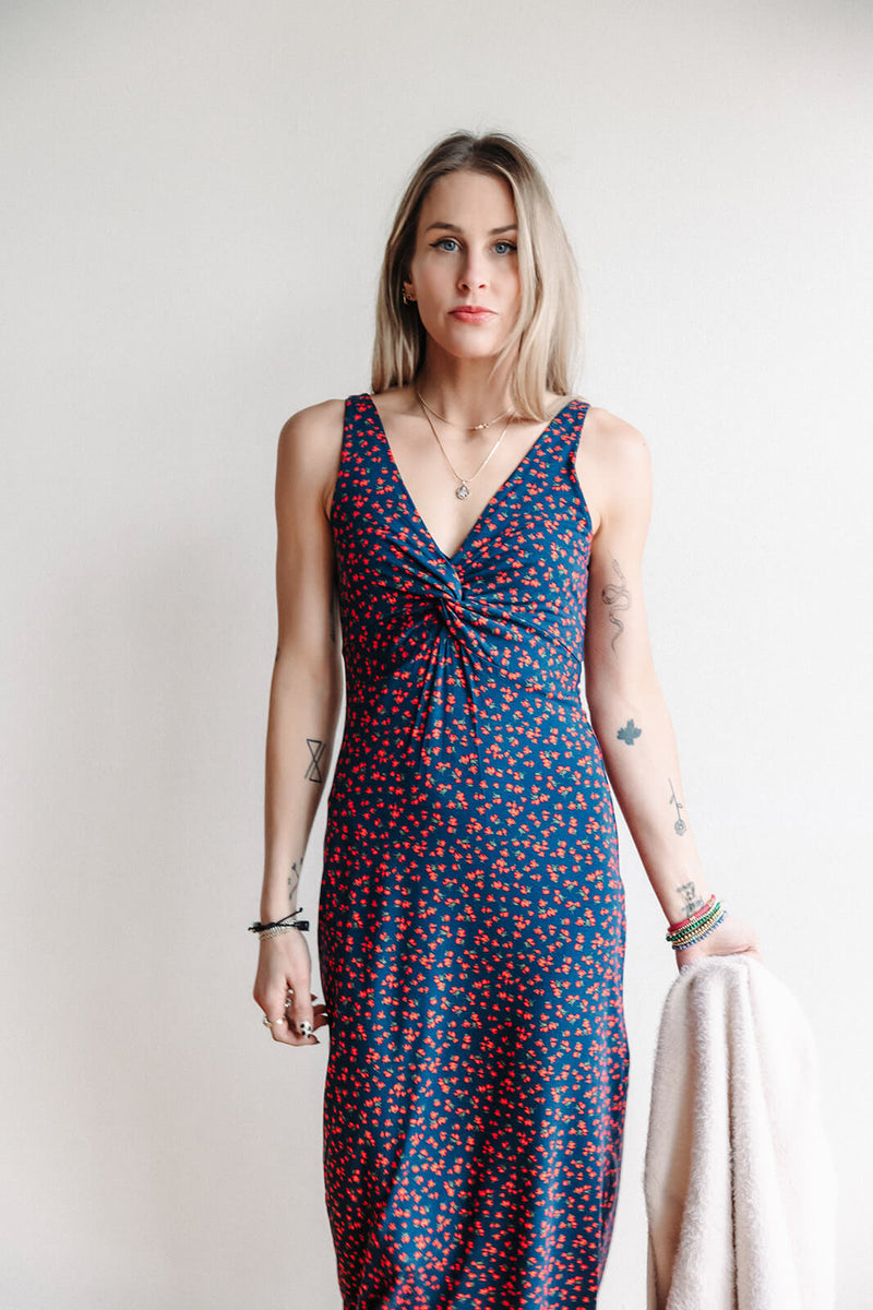 arlo-z-supply-eleve-la-rosa-ditsy-midi-dress