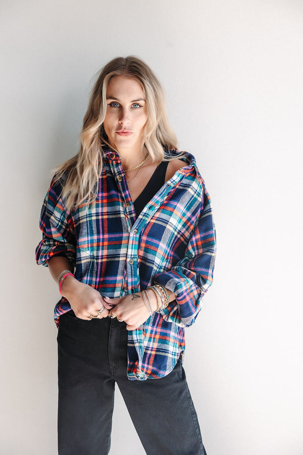 arlo-free-people-boy-meets-girl-plaid-shirt