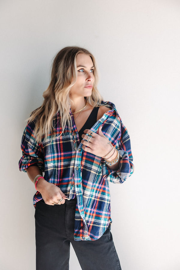 arlo-free-people-boy-meets-girl-plaid-shirt