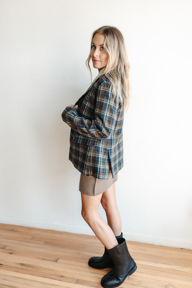 arlo-sage-old-money-plaid-oversized-blazer