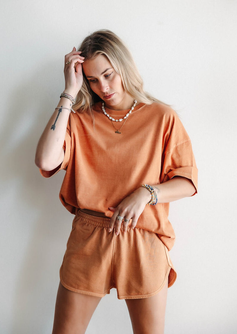 arlo-sunbaked-oversized-bunt-orange-tee-short-sleeve-tee