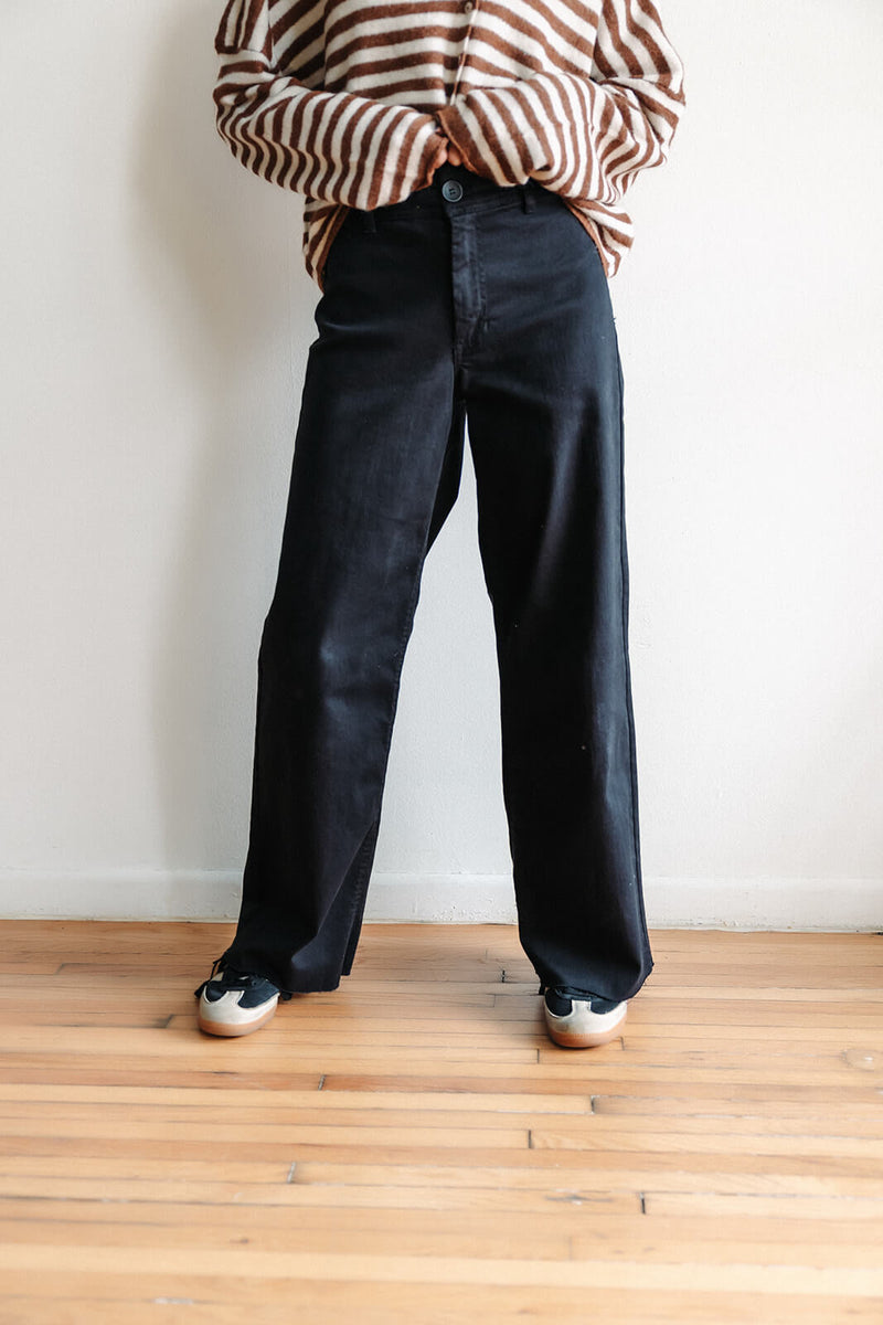 arlo-OAT-NYC-High-Rise-Wide-Leg-Jean