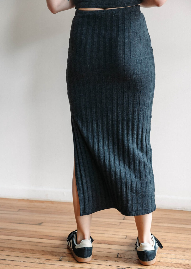 arlo-project-social-t-tetsu-textured-rib-skirt